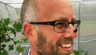 Professor Simon Potts