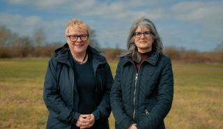 Farming minister Dame Angela Eagle MP with Professor Parveen Yaqoob at Sonning Farm
