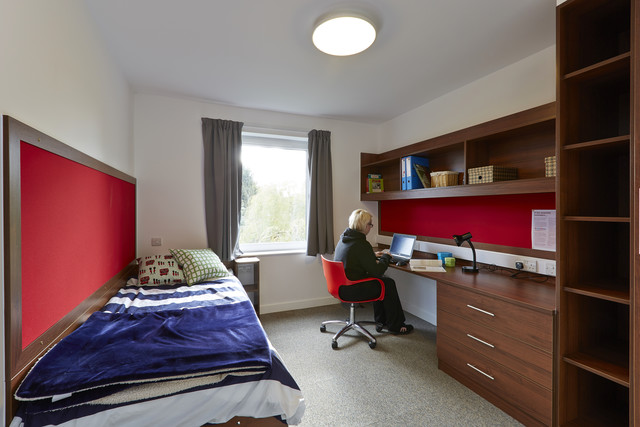 Bridges Hall townhouse room